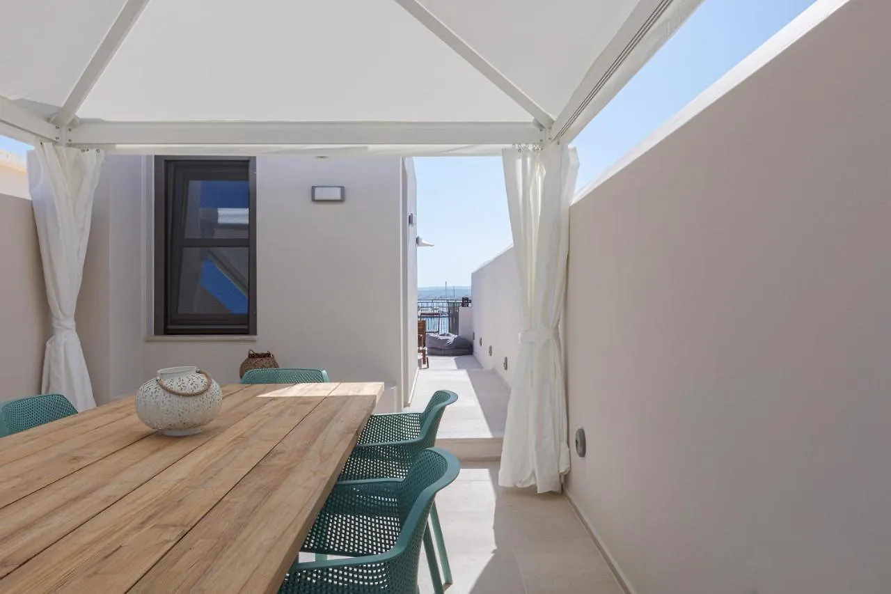 Apartment V77 Seafront Suites Rethymno