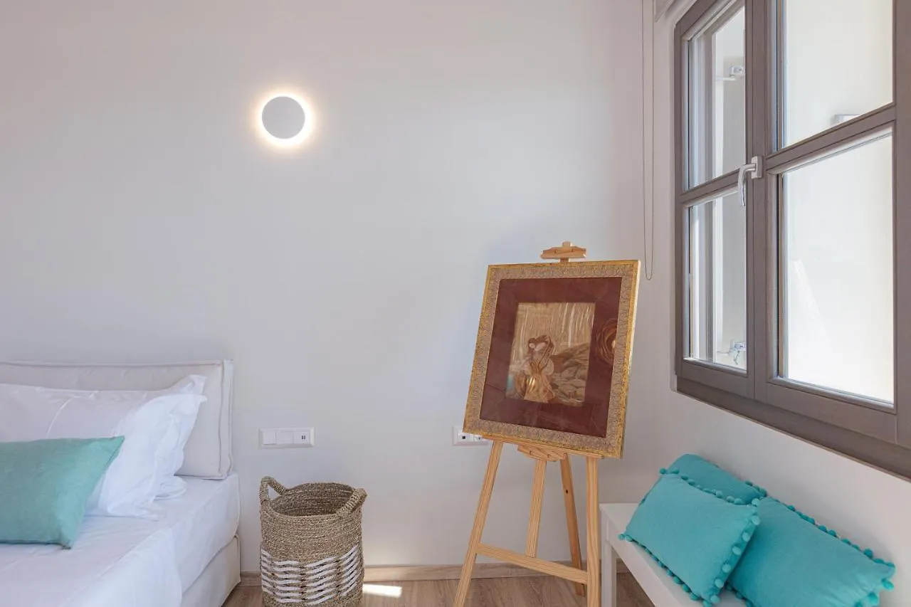 V77 Seafront Suites Rethymno  Rethymno (Crete)