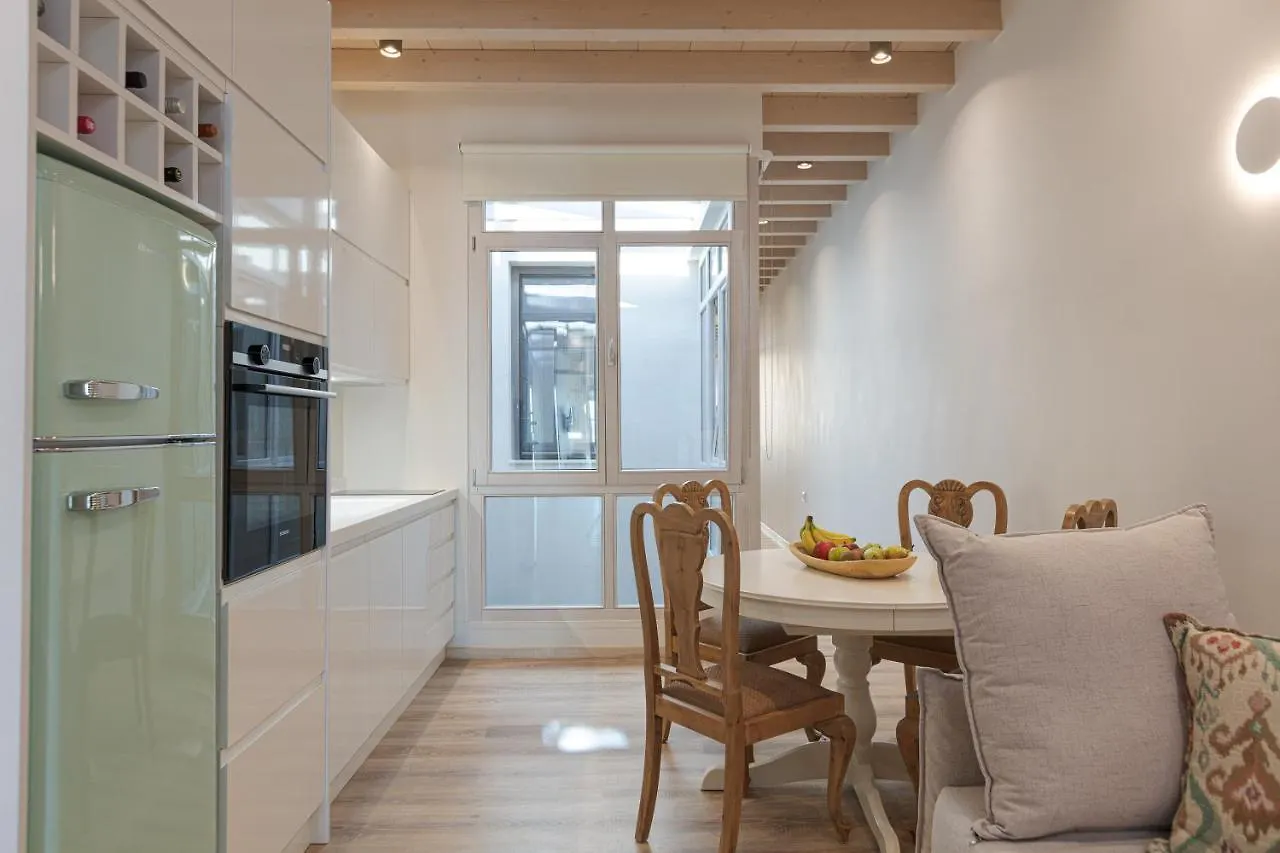 Apartment V77 Seafront Suites Rethymno
