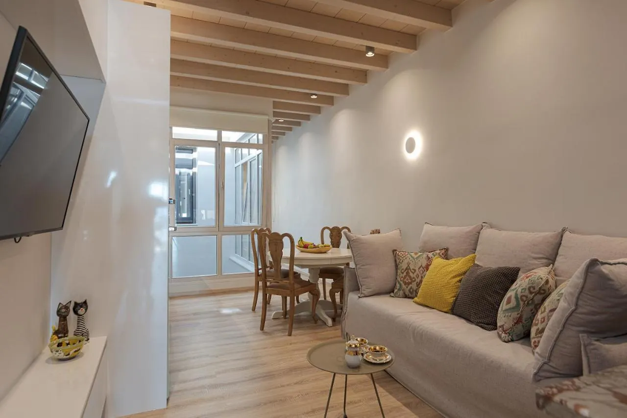 V77 Seafront Suites Rethymno  Apartment Rethymno (Crete)