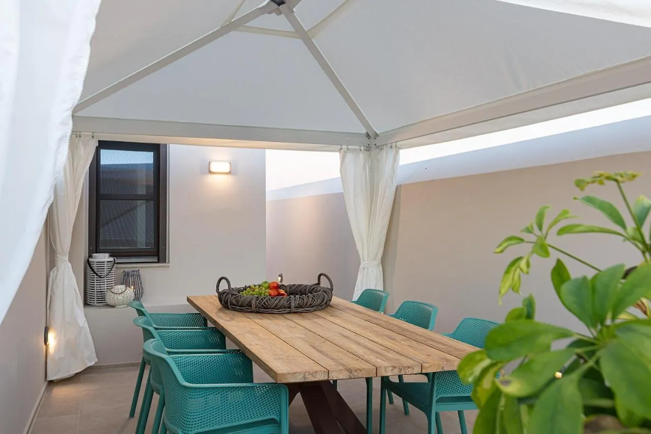V77 Seafront Suites Rethymno  Rethymno (Crete)