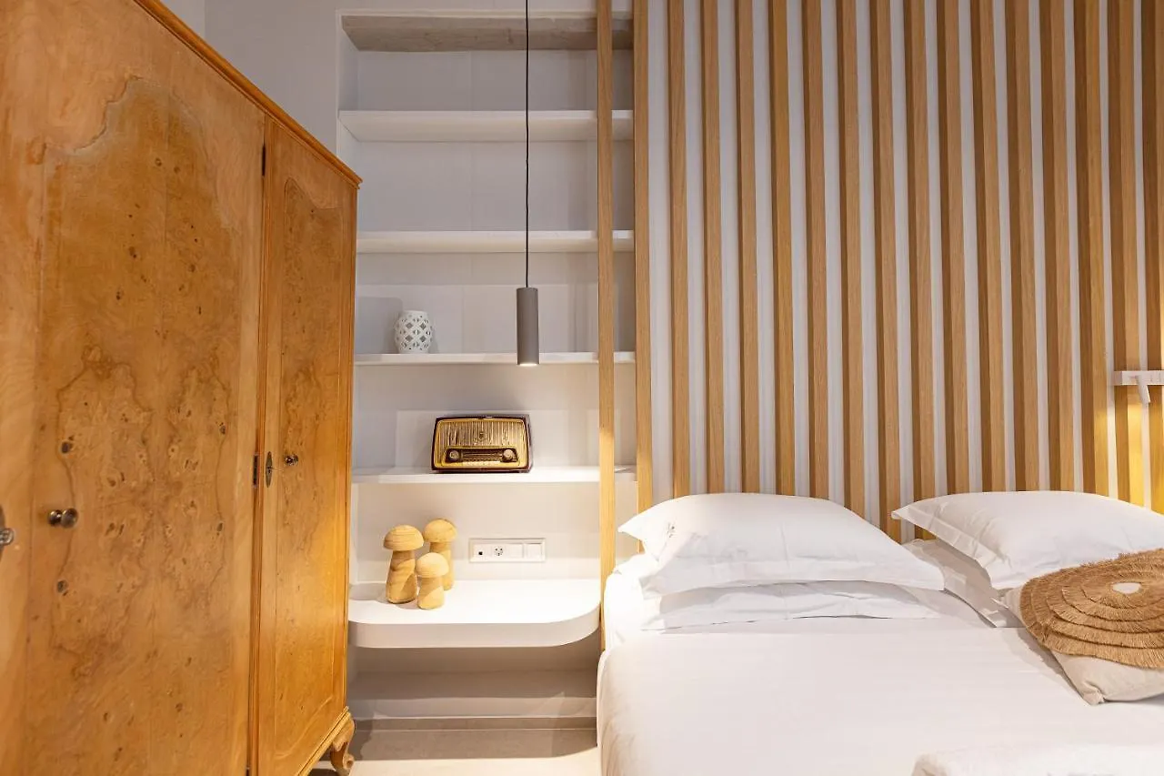 V77 Seafront Suites Rethymno  Apartment Rethymno (Crete)