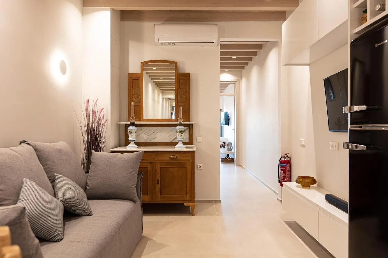 V77 Seafront Suites Rethymno