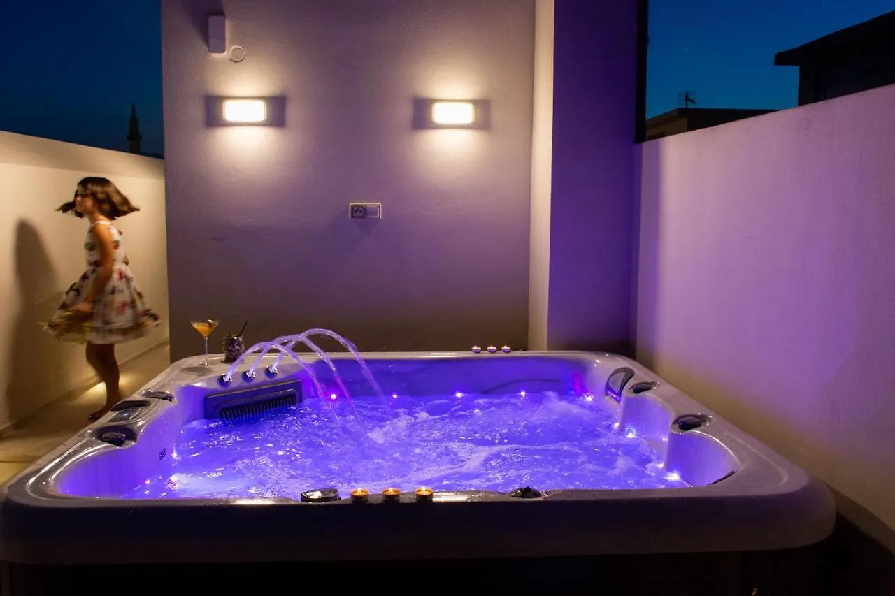 Apartment V77 Seafront Suites Rethymno